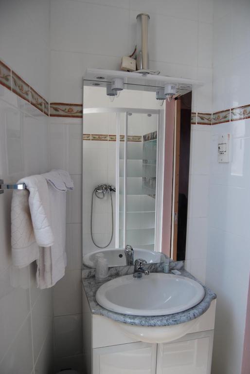 Hotel Azur Νίκαια Δωμάτιο φωτογραφία